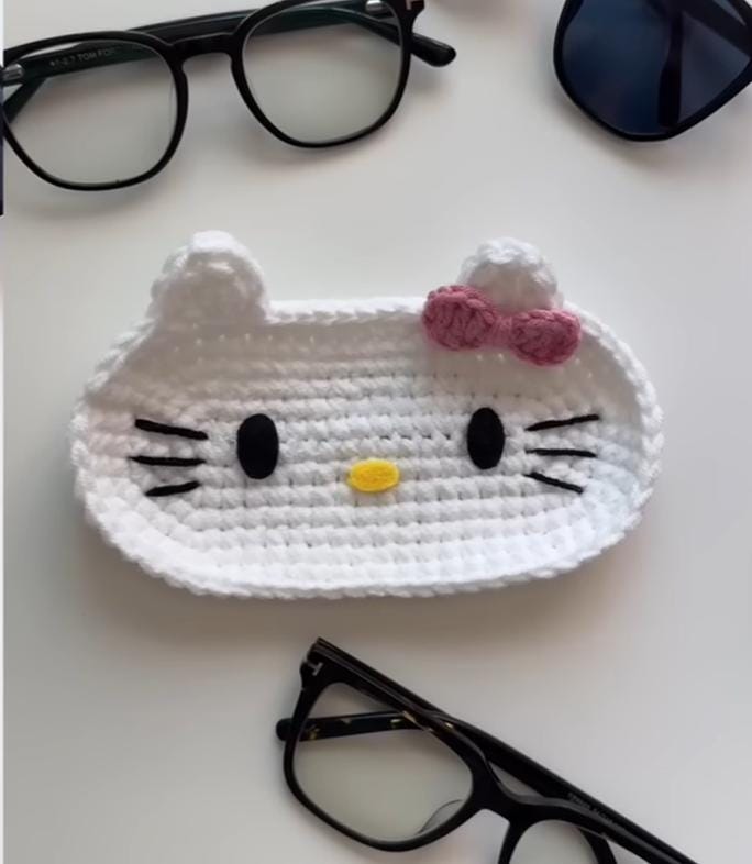 Crochet Bear Glasses Holder, Teddy Bear Eyeglass, Gift For Him, Gift For Her, Kitty Glasses Holder, Bear Case Holder, Miffy Glasses Holder
