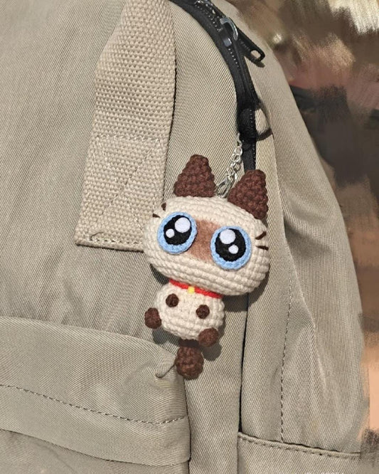 Crochet Cat Keychain: Big-Eyed Amigurumi Plushie - Handmade Cotton Yarn