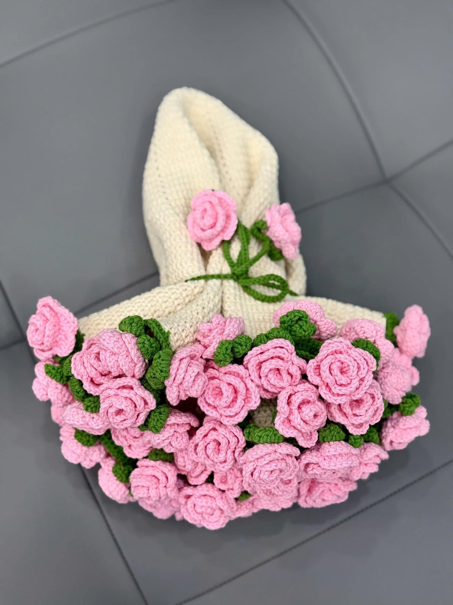 Handmade Crochet Rose Bouquet Blanket: Foldable Flower Mat, Valentines Gift, Wedding Gift, Gift For Her, Mother’s Day Gift